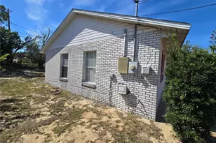 1432 Thousand Roses Dr S, Lake Wales, FL 33853 - Photo 2