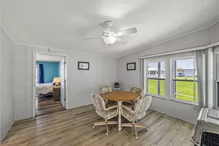 8925 Southshore Ct, Polk City, FL 33868 - Photo 16