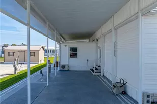 8925 Southshore Ct, Polk City, FL 33868 - Photo 6