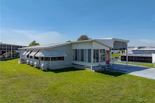 4961 Mount Olive Shores Dr, Polk City, FL 33868 - Photo 2