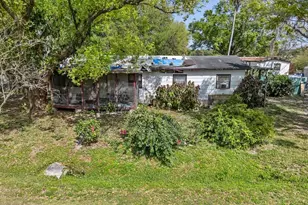 215 10th Wahneta Street W, Winter Haven, FL 33880 - Photo 1