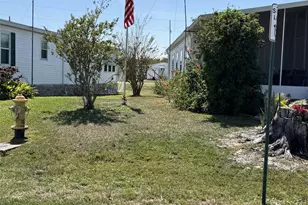 8689 Breeze Hill Dr, Lake Wales, FL 33898 - Photo 4