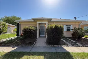 1219 Club Cir, Lakeshore, FL 33854 - Photo 1