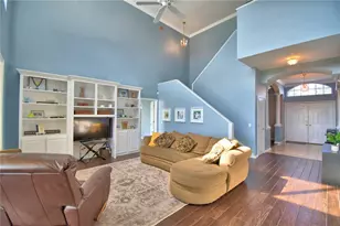 329 Hamilton Shores Dr NE, Winter Haven, FL 33881 - Photo 8