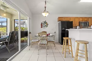 936 Lake Berkley Dr, Kissimmee, FL 34746 - Photo 10