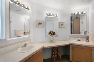 5153 Island View Cir S, Polk City, FL 33868 - Photo 32