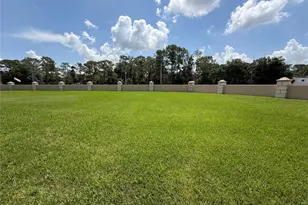 1224 Vienna Square Dr, Winter Haven, FL 33884 - Photo 4