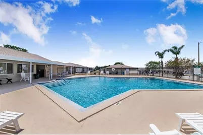 151 Winter Ridge Drive #151, Winter Haven, FL 33881 - Photo 2