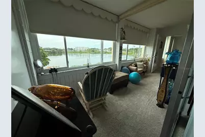 700 Mirror Terrace NW #303, Winter Haven, FL 33881 - Photo 4