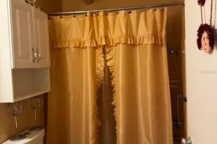 929 Club Cir, Lakeshore, FL 33854 - Photo 8