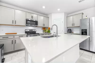 1050 Michelangelo Lane, Winter Haven, FL 33884 - Photo 4