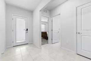 1050 Michelangelo Ln, Winter Haven, FL 33884 - Photo 12