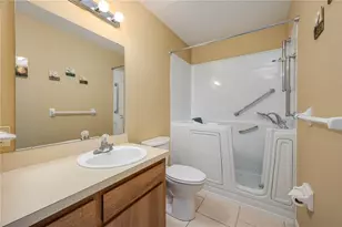 3245 Prairie Dunes Cir E, Lakeland, FL 33810 - Photo 32