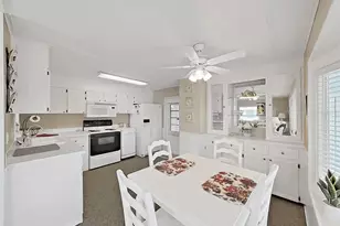 4859 Foxwood Blvd, Lakeland, FL 33810 - Photo 16