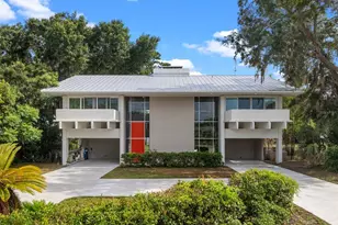 1540 N Lake Mirror Dr NW, Winter Haven, FL 33881 - Photo 1