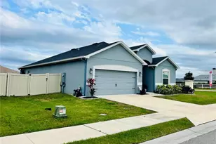 832 Vienna Dr, Winter Haven, FL 33884 - Photo 2