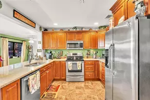 527 Duchess Dr, Lakeland, FL 33803 - Photo 8