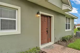 6528 Sedgeford Dr, Lakeland, FL 33811 - Photo 4