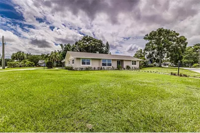 1476 Avenue F NE, Winter Haven, FL 33881 - Photo 2