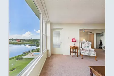 700 Mirror Terrace NW #702, Winter Haven, FL 33881 - Photo 10