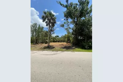 202 Charlotte Street, Punta Gorda, FL 33950 - Photo 4