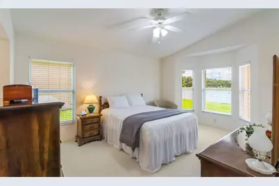 464 Lake Suzanne Drive, Lake Wales, FL 33859 - Photo 14