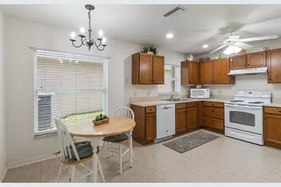 464 Lake Suzanne Drive, Lake Wales, FL 33859 - Photo 12