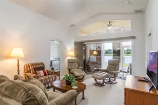 464 Lake Suzanne Dr, Lake Wales, FL 33859 - Photo 4