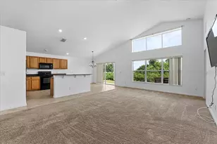 2740 Rochelle Dr, Winter Haven, FL 33881 - Photo 4