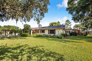 1317 Ave A SE, Winter Haven, FL 33880 - Photo 2