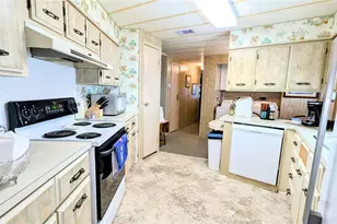 6420 Jacaranda Ave NE, Winter Haven, FL 33881 - Photo 12