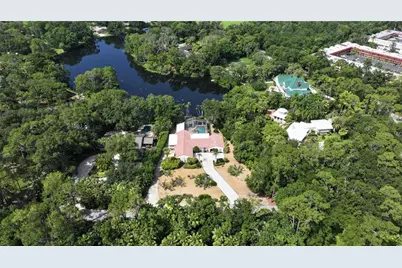 200 Island Way, Winter Haven, FL 33884 - Photo 2