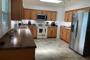 2818 Summit Dr, Sebring, FL 33870 - Photo 8