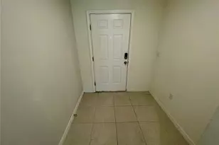 348 Towns Cir, Haines City, FL 33844 - Photo 8