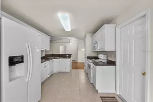 160 Morning Glory Cir, Winter Haven, FL 33884 - Photo 12