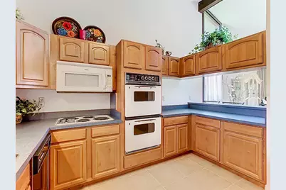 108 Canterbury Drive, Haines City, FL 33844 - Photo 8