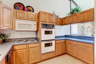 108 Canterbury Dr, Haines City, FL 33844 - Photo 8