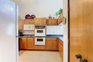 108 Canterbury Dr, Haines City, FL 33844 - Photo 12