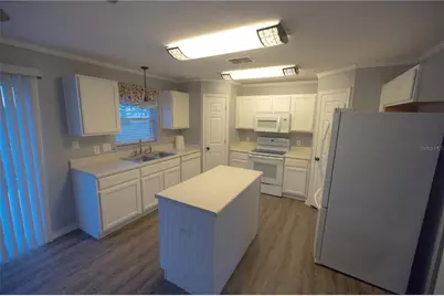 820 Sun Ridge Village Drive, Winter Haven, FL 33880 - Photo 8