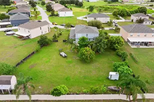 132 Vista View Ave, Eagle Lake, FL 33839 - Photo 4