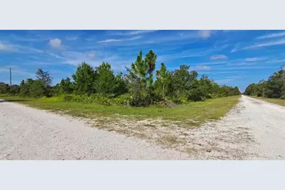 501 Valencia Drive, Indian Lake Estates, FL 33855 - Photo 2