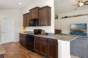 2656 Sand Hill Point Cir, Davenport, FL 33837 - Photo 14