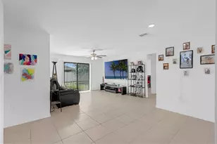 365 Gardenia Ct, Poinciana, FL 34759 - Photo 8