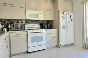 212 Eckerd St, Davenport, FL 33837 - Photo 8