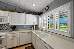 9201 Village Dr, Lake Wales, FL 33898 - Photo 4