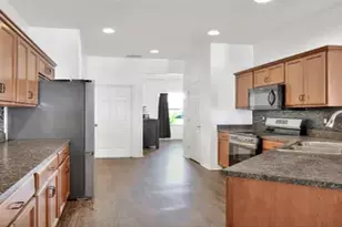 1561 Shorewood Dr, Auburndale, FL 33823 - Photo 2