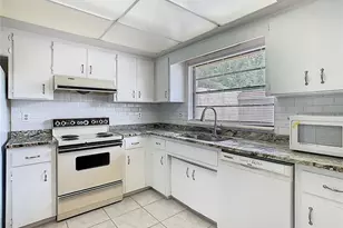 1012 Medinah Dr SE, Winter Haven, FL 33884 - Photo 2