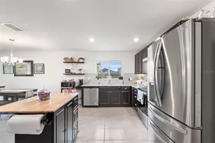 1228 Denali Dr, Winter Haven, FL 33881 - Photo 2