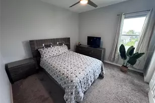 3813 San Isidro Cir, Saint Cloud, FL 34772 - Photo 16