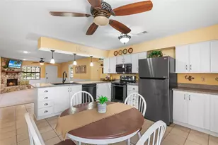 2488 Hartridge Point Dr W, Winter Haven, FL 33881 - Photo 6